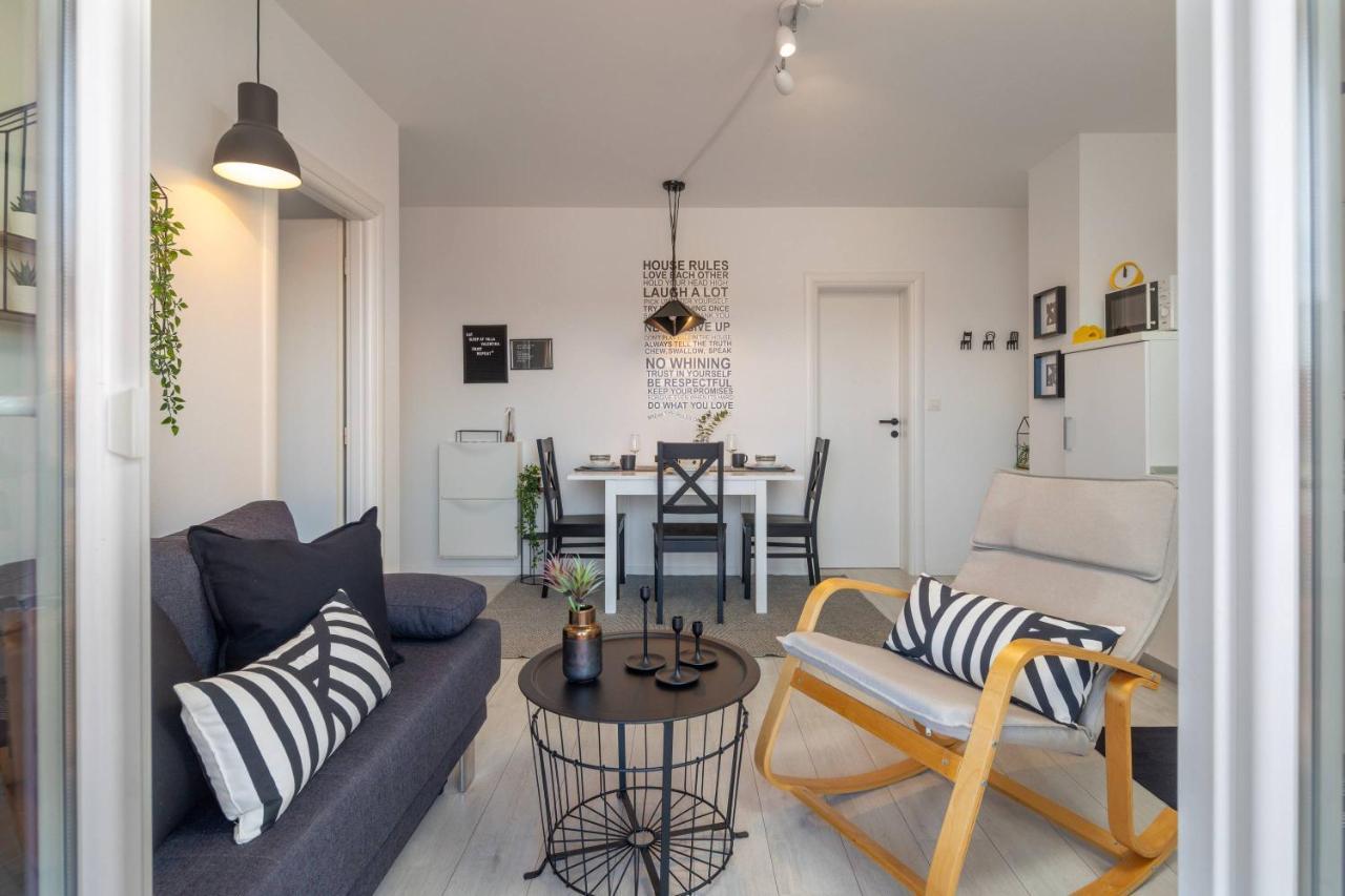 Apartments Valentina Бол Екстер'єр фото