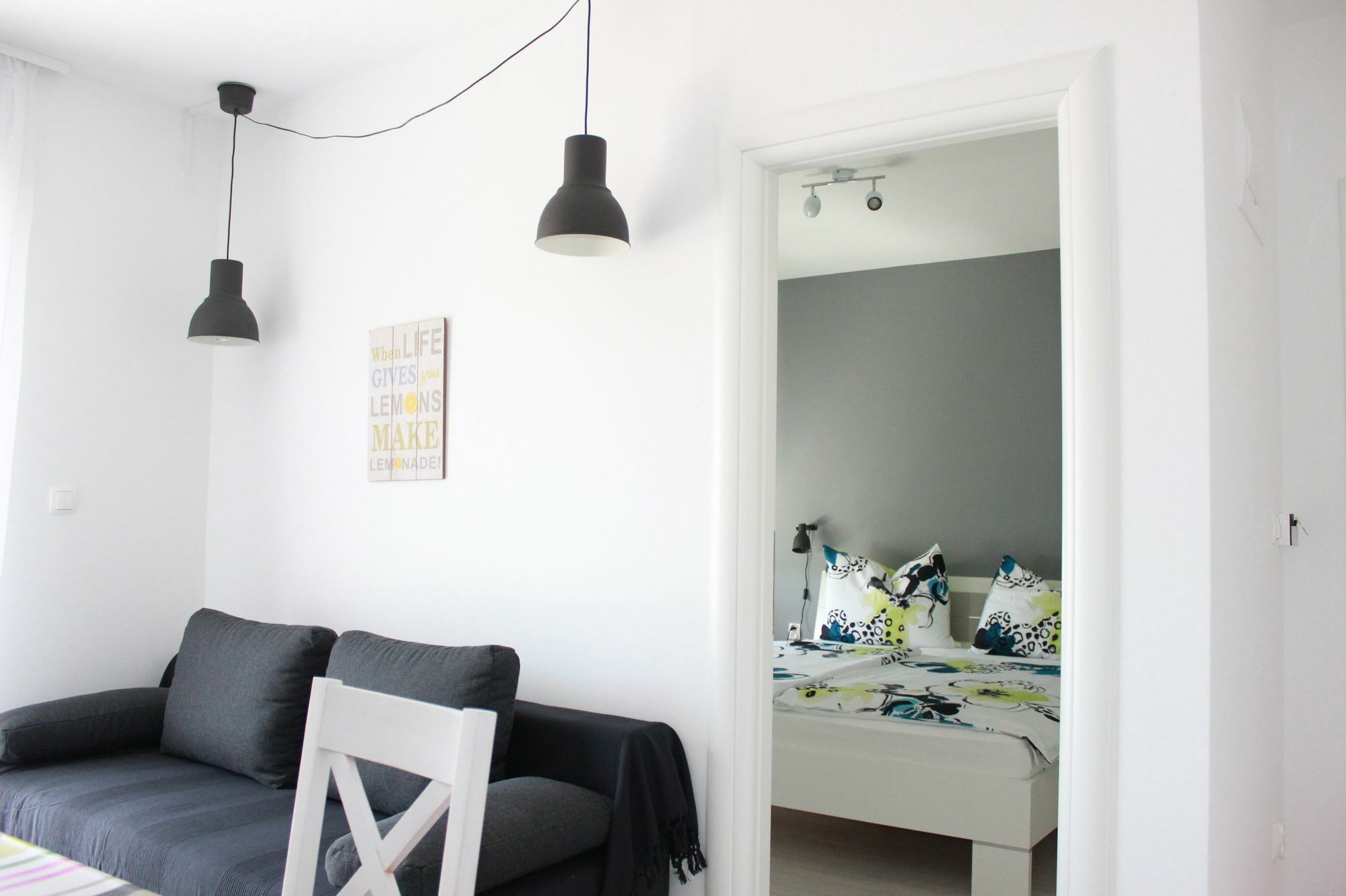 Apartments Valentina Бол Екстер'єр фото
